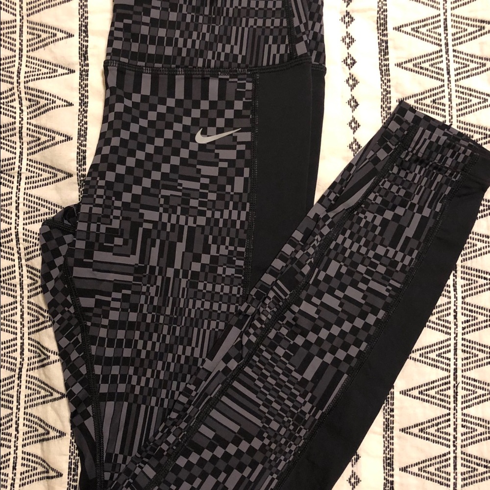 Nike leggings